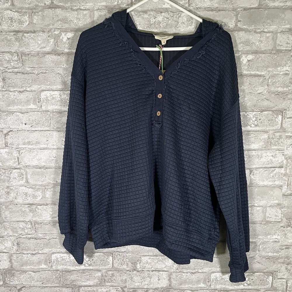 Umgee blue waffle-knit hoodie with a V-neckline With buttons Size Medium Boho